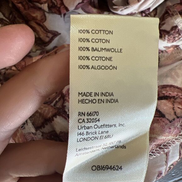 Romantic Floral Babydoll Mini Dress with Puff Sleeves and Open‎ Back Detail - Picture 6 of 6